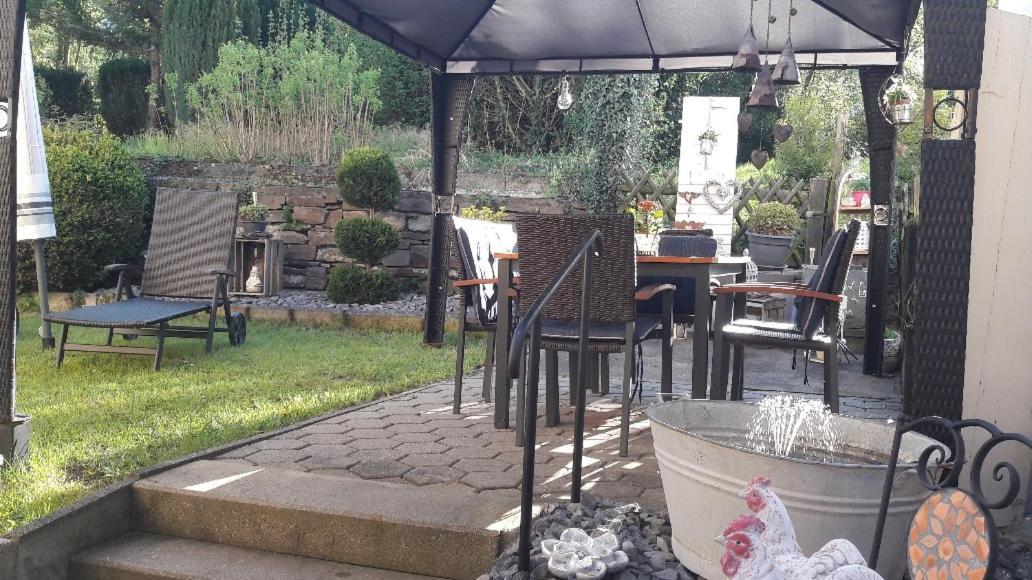 Gaestehaus Burgberg, Weinhaus Fries Kattenes Екстериор снимка