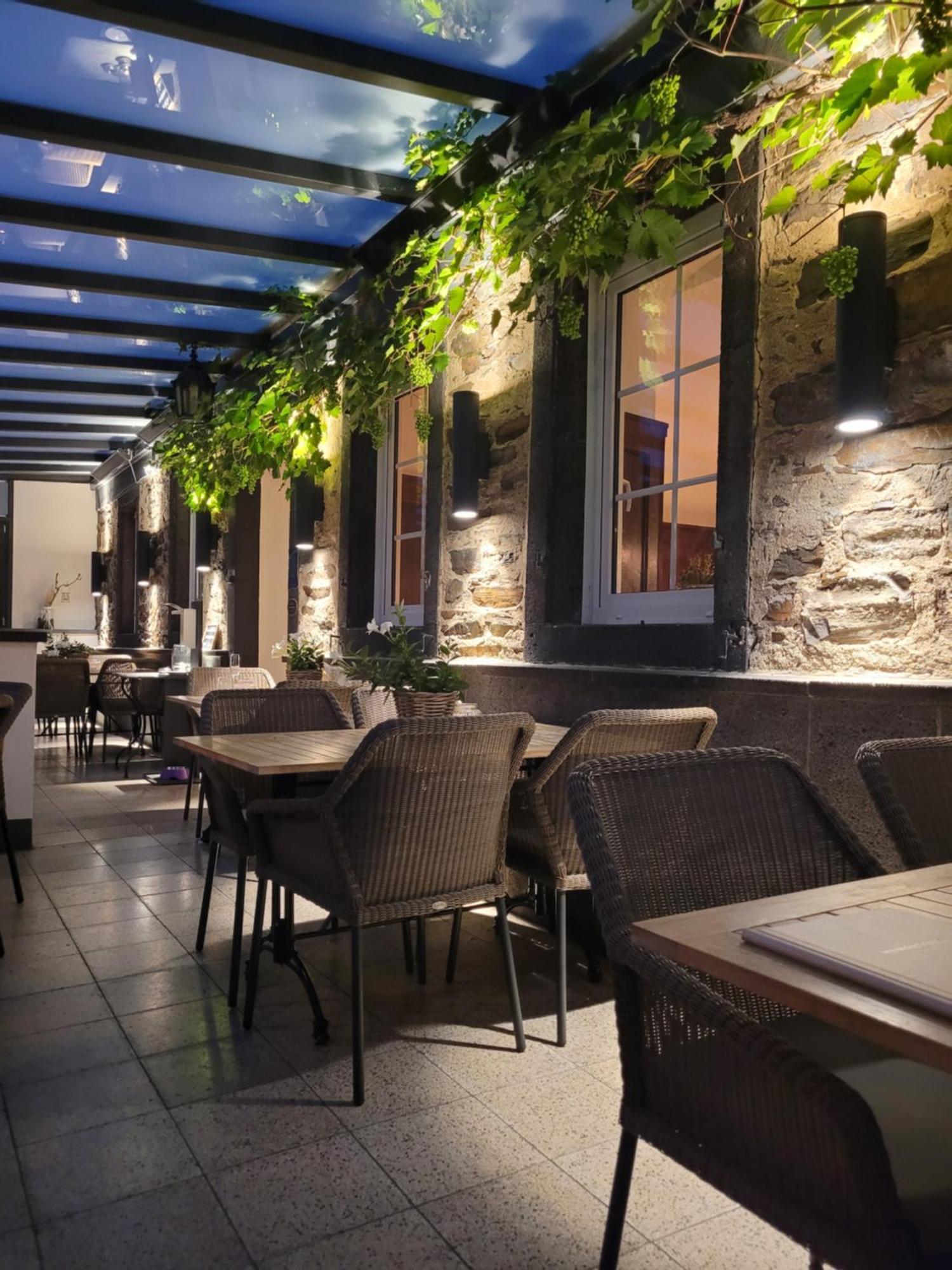 Gaestehaus Burgberg, Weinhaus Fries Kattenes Екстериор снимка