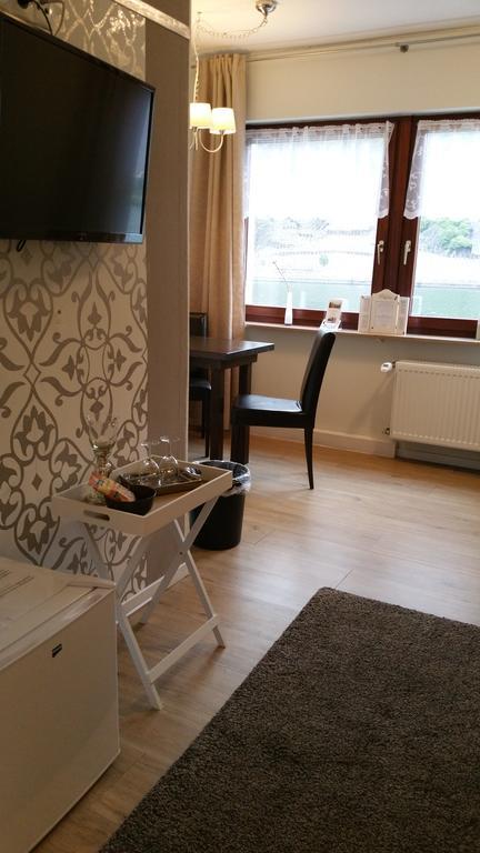 Gaestehaus Burgberg, Weinhaus Fries Kattenes Екстериор снимка