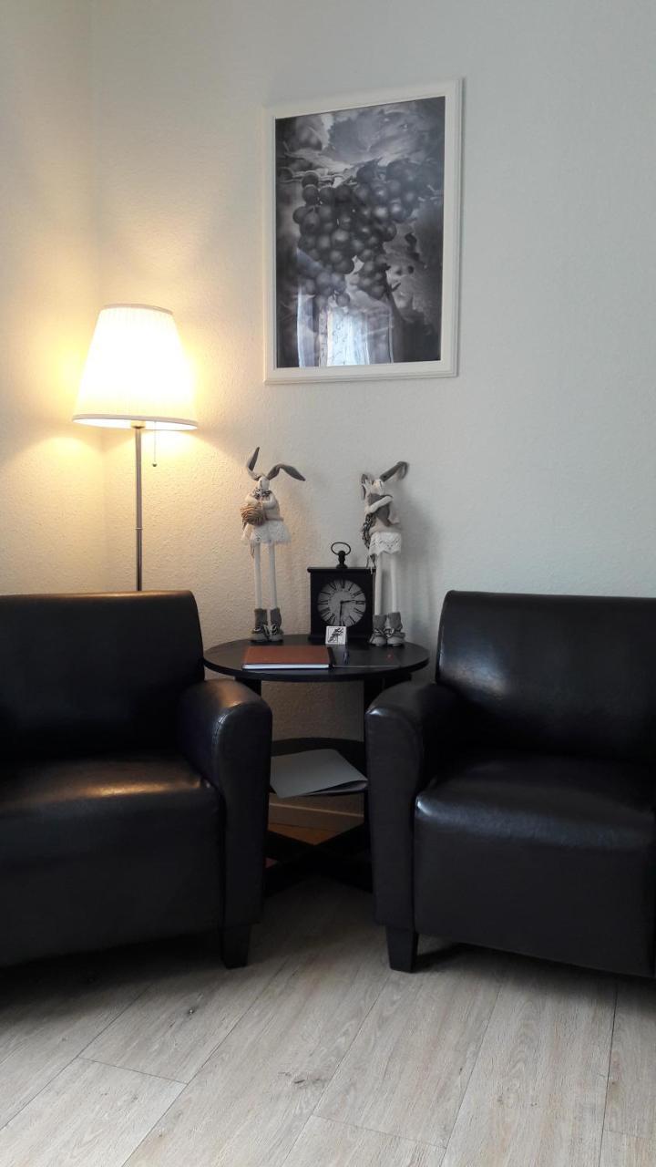 Gaestehaus Burgberg, Weinhaus Fries Kattenes Екстериор снимка