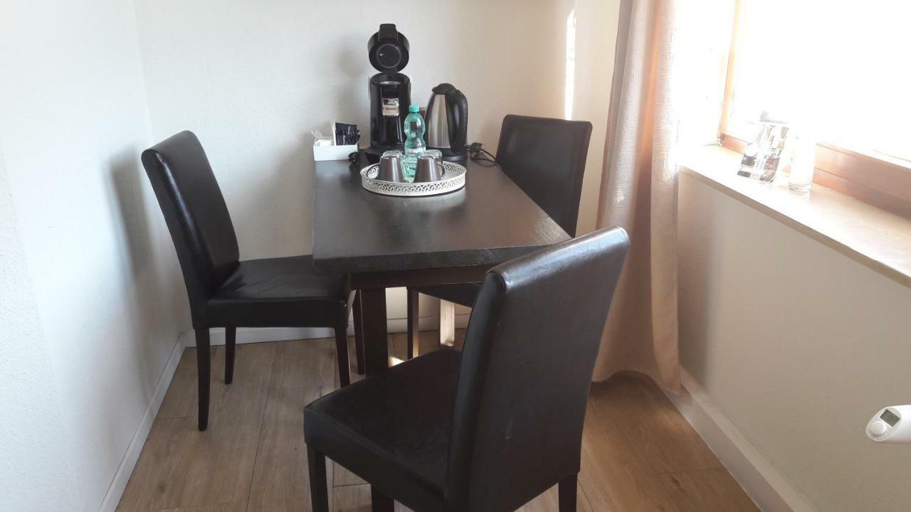 Gaestehaus Burgberg, Weinhaus Fries Kattenes Екстериор снимка
