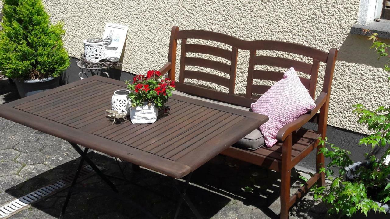 Gaestehaus Burgberg, Weinhaus Fries Kattenes Екстериор снимка